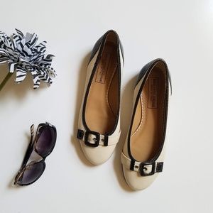 Saks 5th Ave Leather Beige Black Loafers Size 8